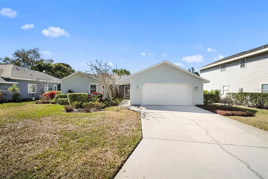 6936 Arbor Oaks Circle, Bradenton, FL 34209 - #2
