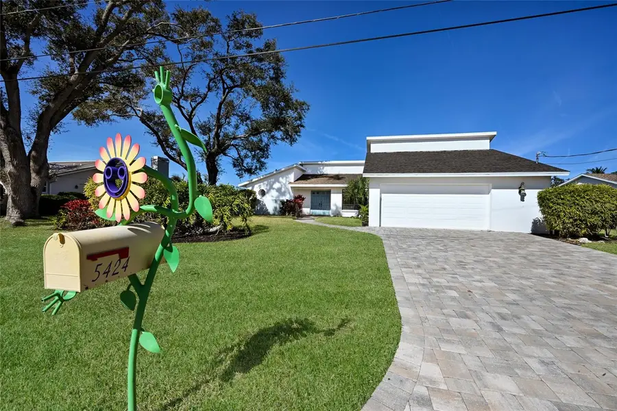 5424 America Drive, Sarasota, FL 34231 - Image #3