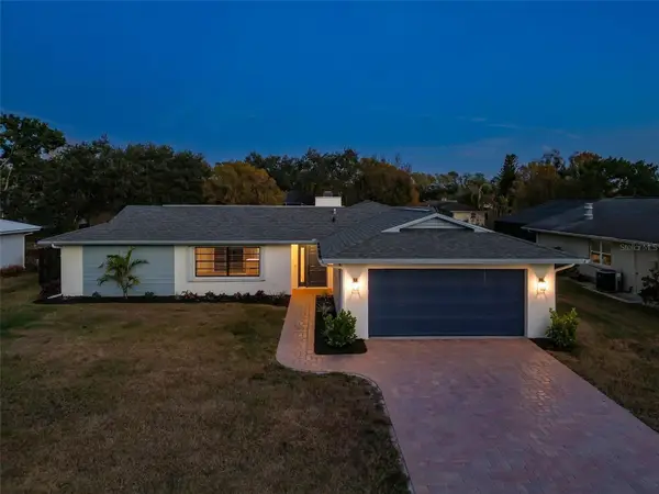 4423 Meadow Creek Circle, SARASOTA, FL 34233