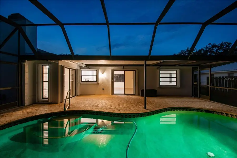 4423 Meadow Creek Circle, Sarasota, FL 34233 - Image #3