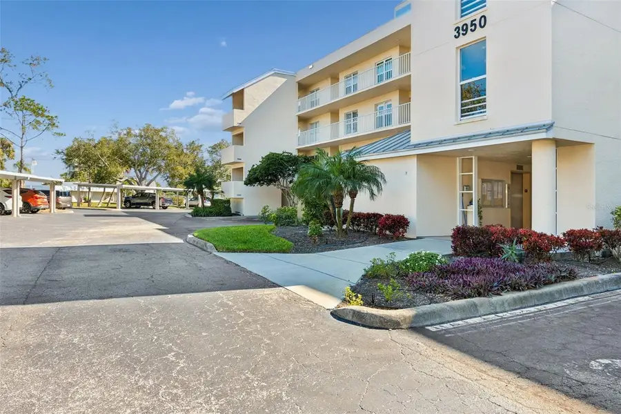 3950 Ironwood Circle #103, Bradenton, FL 34209 - Image #3