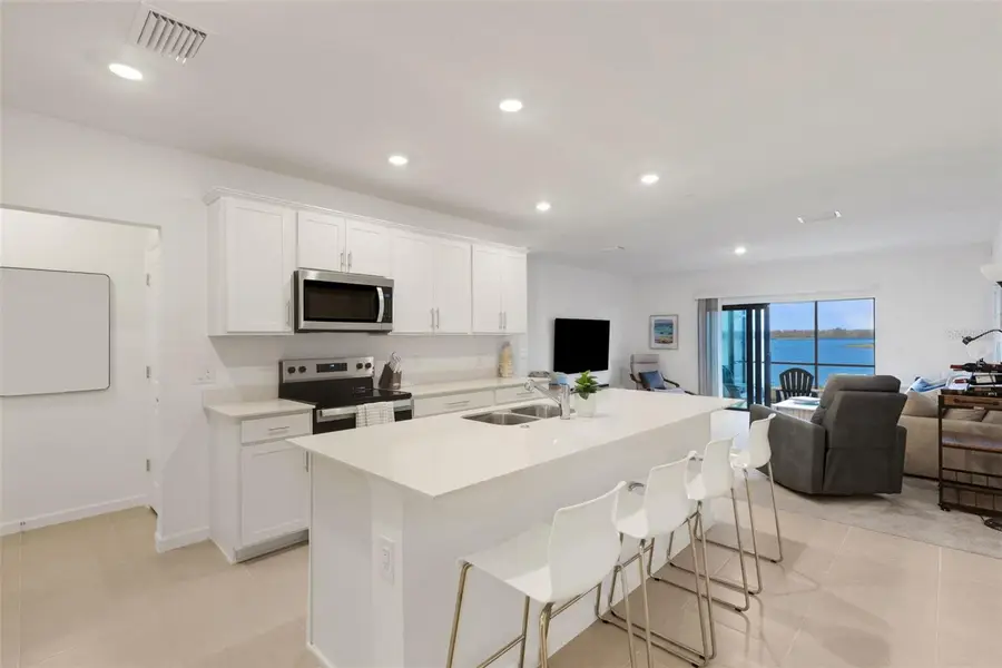 6352 Silverstar Drive, Sarasota, FL 34240 - Image #3