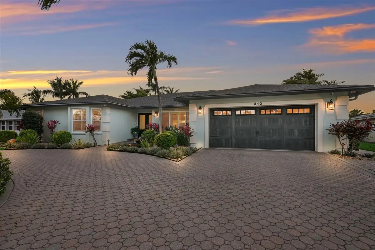 312 64th Street Court Nw, Bradenton, FL 34209 - Image #1