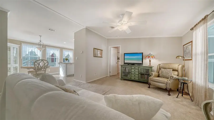 112 Oakwood Boulevard, Sarasota, FL 34237 - Image #3