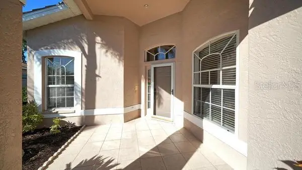 9559 Forest Hills Circle, Sarasota, FL 34238 - Image #3