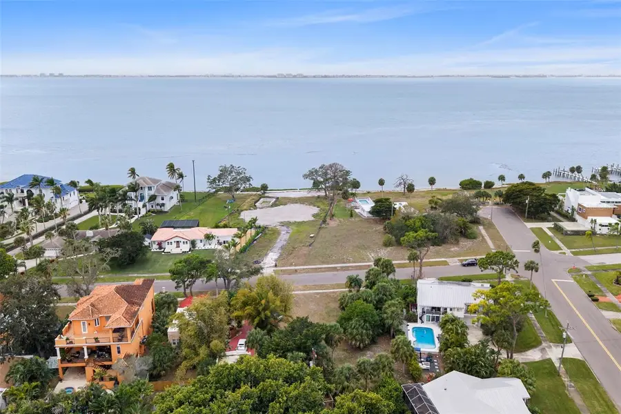 7511 Westmoreland Drive, Sarasota, FL 34243 - Image #2