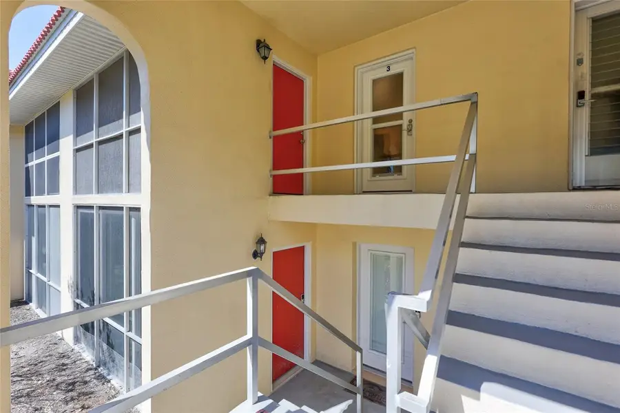 137 Avenida Messina #3, Sarasota, FL 34242 - Image #3