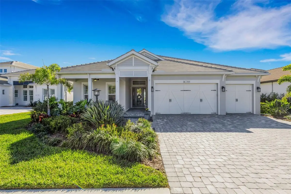 7909 Mainsail Lane, Sarasota, FL 34240 - Image #1