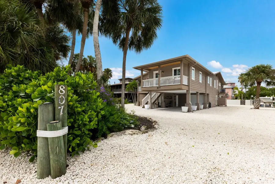 807 S Bay Boulevard, Anna Maria, FL 34216 - #2