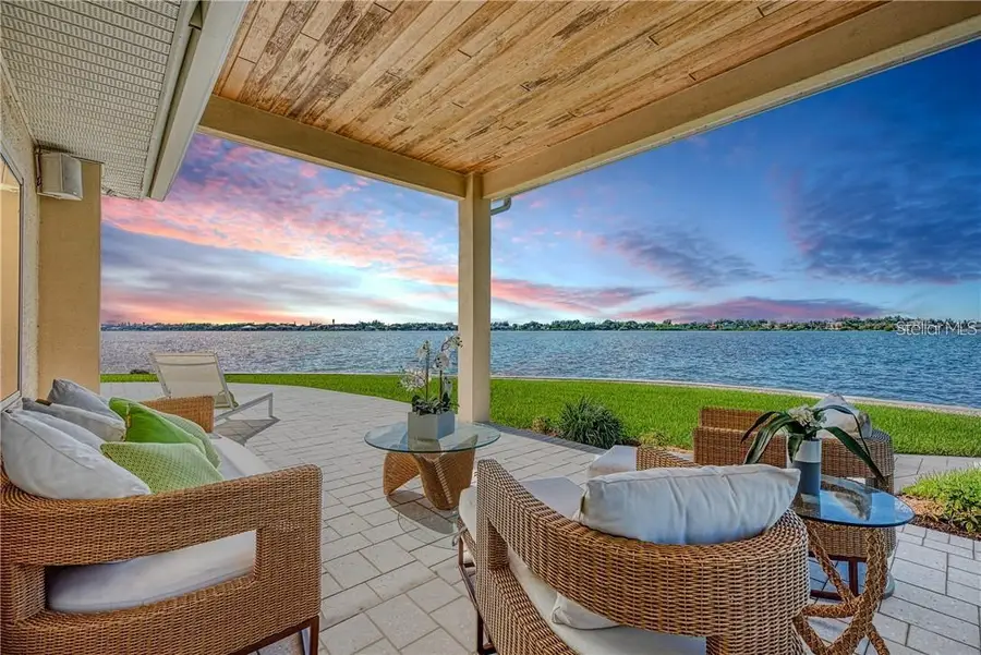 7692 Cove Terrace, Sarasota, FL 34231 - Image #3