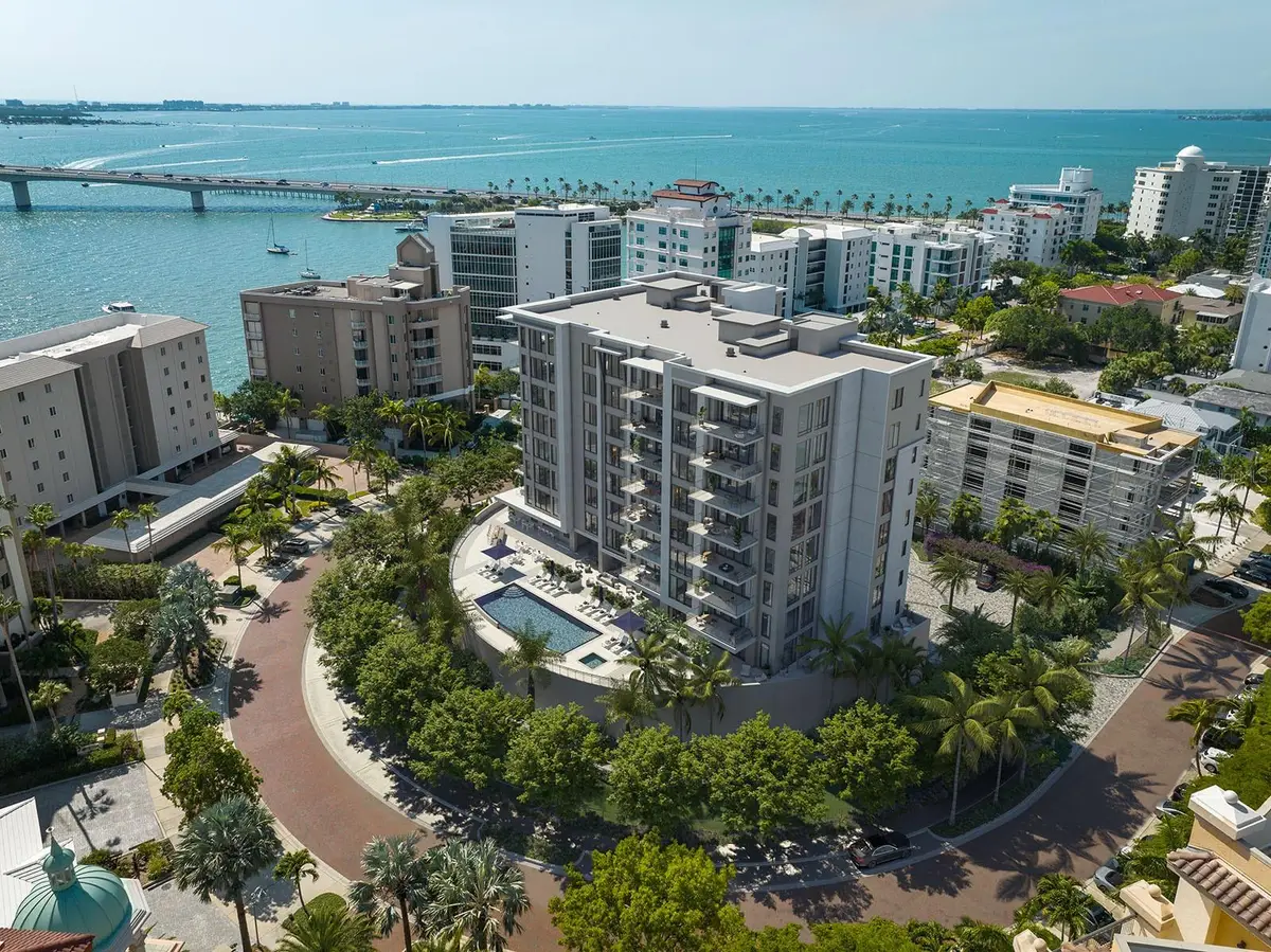 325 Golden Gate Point #604, Sarasota, FL 34236 - Image #1