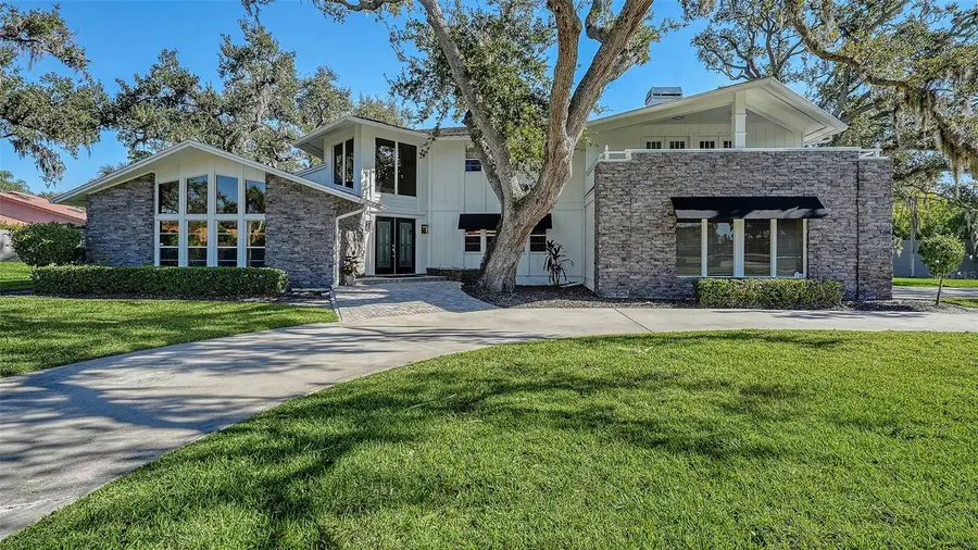 3783 Beneva Oaks Boulevard, Sarasota, FL 34238 - Image #3