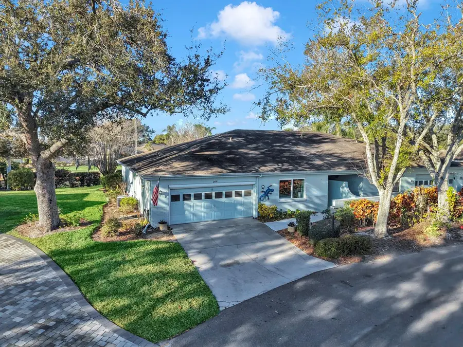 2531 Lancaster Drive, Sun City Center, FL 33573 - #3