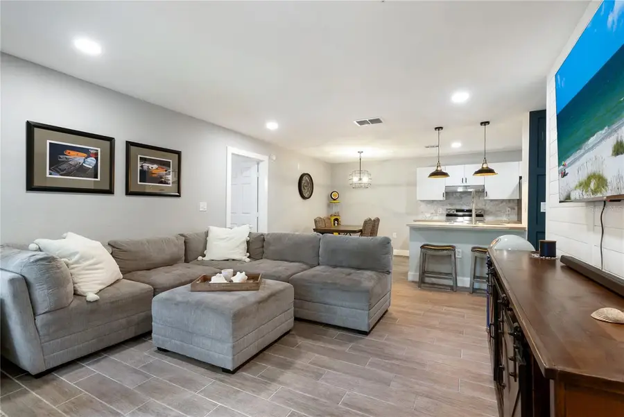 7424 Vista Way #104, Bradenton, FL 34202 - Image #2