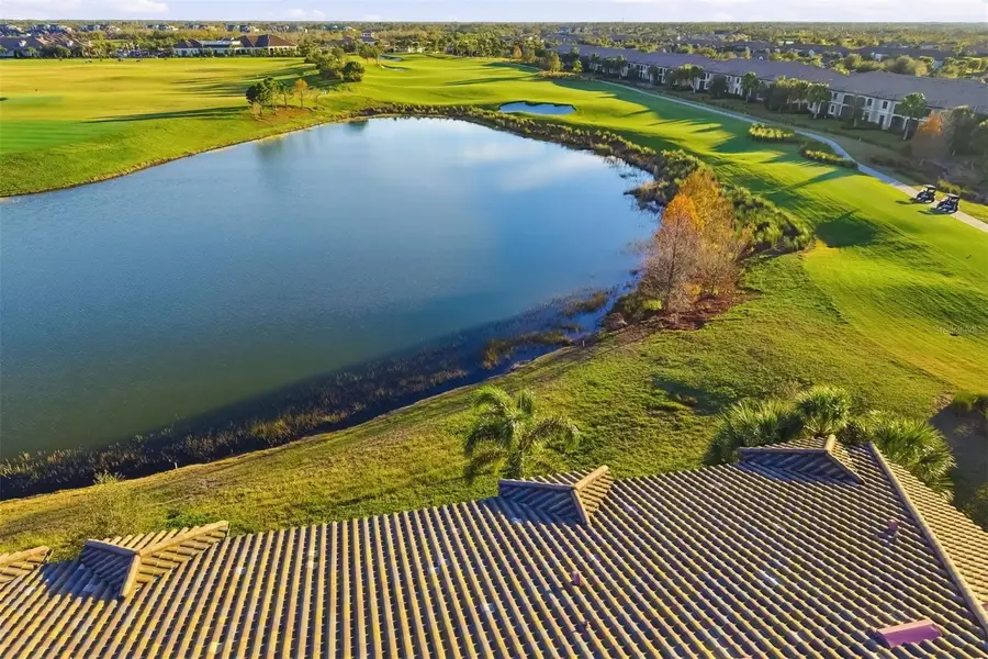 5604 Palmer Circle #206, Lakewood Ranch, FL 34211 - Image #3