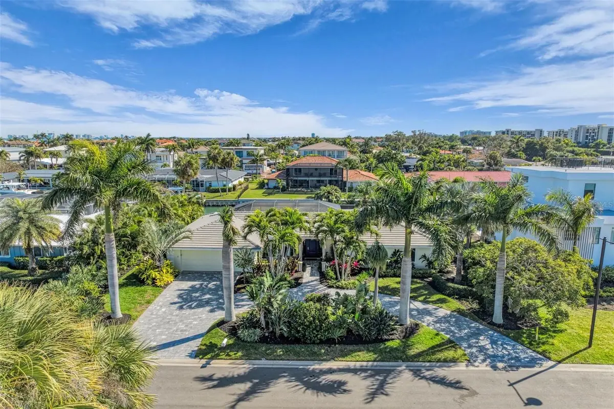 520 Golf Links Lane, Longboat Key, FL 34228 - Image #1