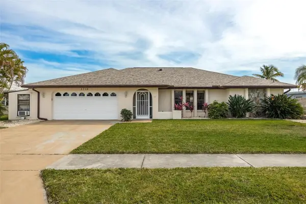 1719 W Bluewater Terrace, NORTH FORT MYERS, FL 33903