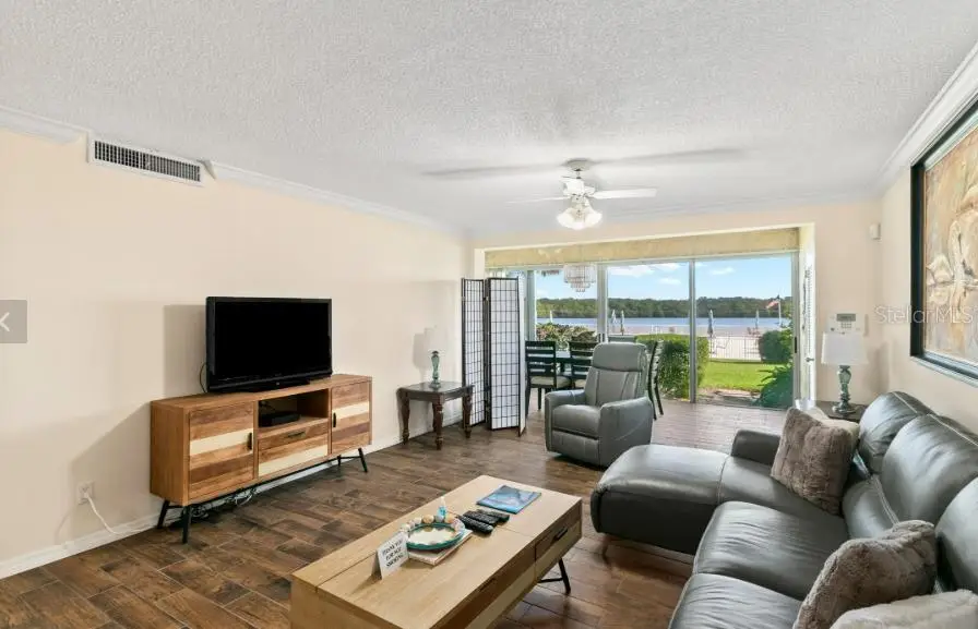 605 Sutton Place #102, Longboat Key, FL 34228 - Image #3