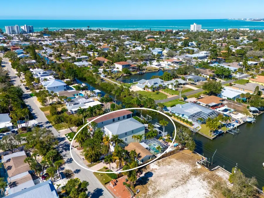 605 Avenida De Mayo, Sarasota, FL 34242 - #2