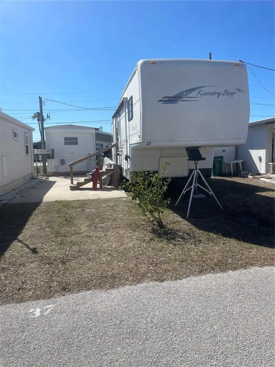 37 Illinois Street, Palmetto, FL 34221 - #2