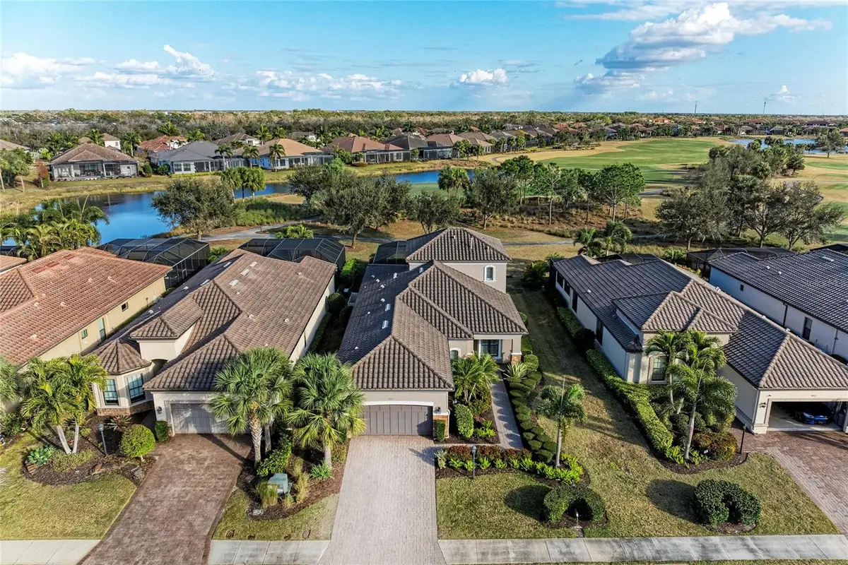 4921 Napoli Run, Lakewood Ranch, FL 34211 - #1