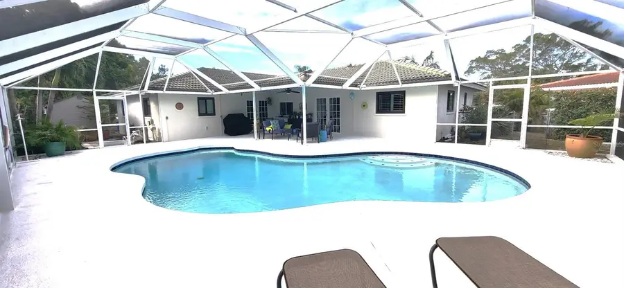 3619 Pembrook Drive, Sarasota, FL 34239 - #3