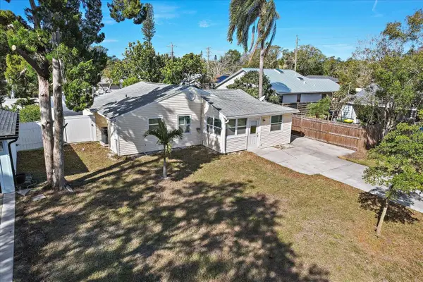 1220 S Brink Avenue, SARASOTA, FL 34239