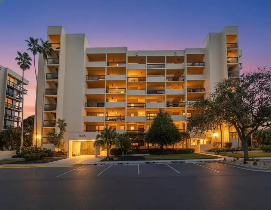 1065 Gulf Of Mexico Drive #305, Longboat Key, FL 34228 - #2