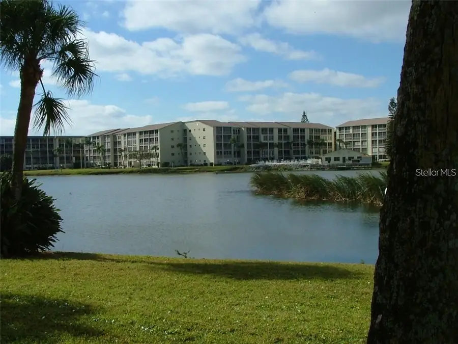 4109 Lake Bayshore Drive #407, Bradenton, FL 34205 - Image #2