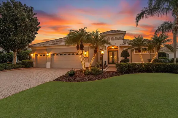 7012 Twin Hills Terrace, LAKEWOOD RANCH, FL 34202