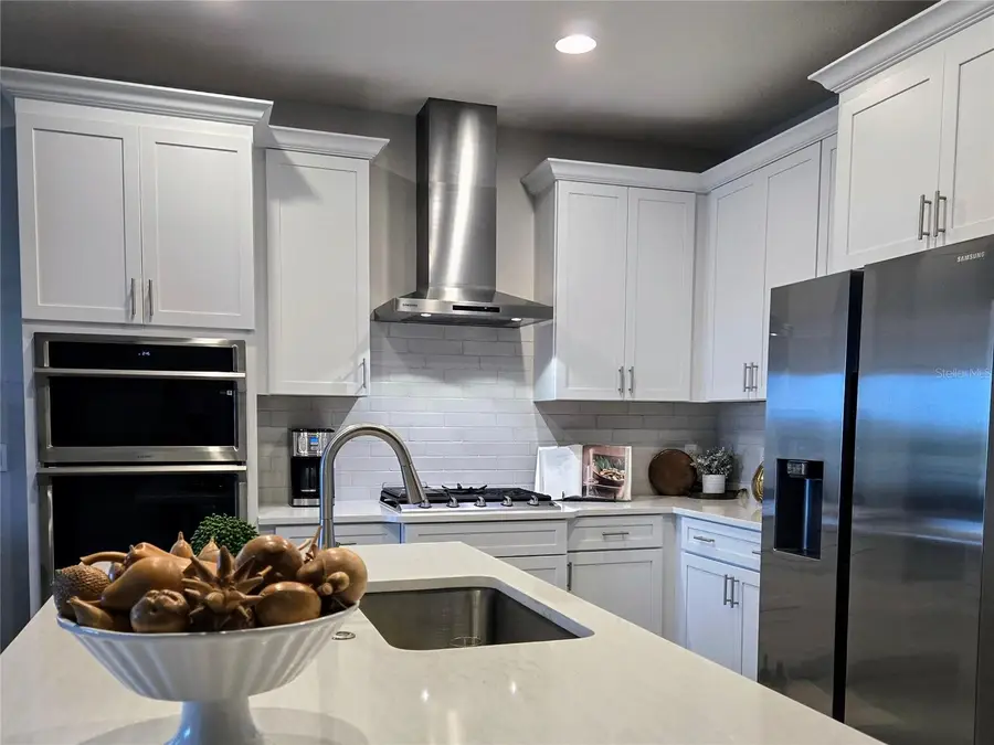 235 Okeeffe Circle, Bradenton, FL 34212 - Image #2