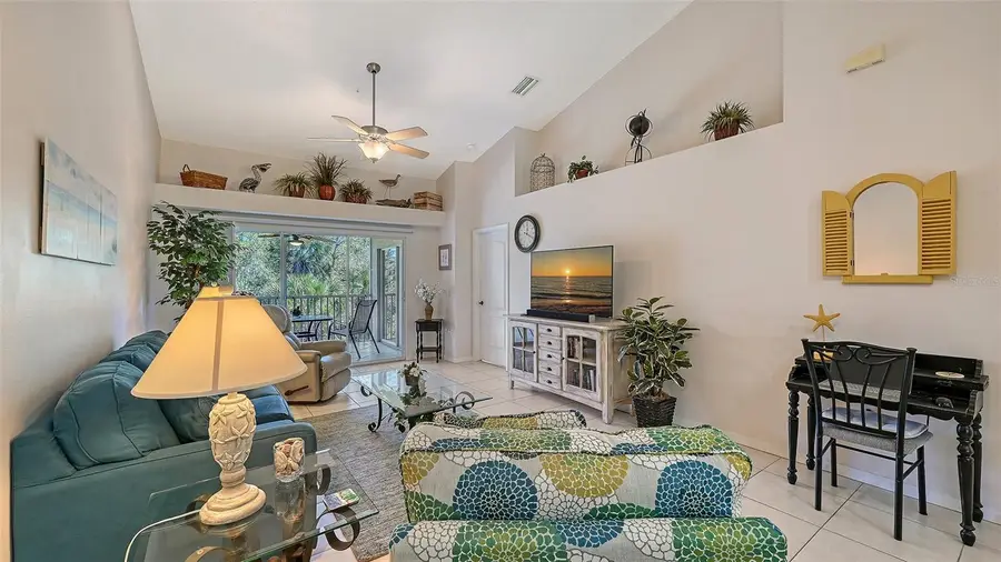 4655 Tower Hill Lane #2422, Sarasota, FL 34238 - Image #3