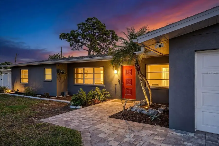 405 W Seminole Drive, Venice, FL 34293 - #3