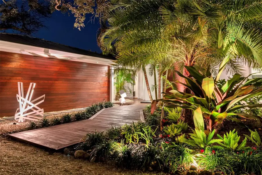 1306 S Lake Shore Drive, Sarasota, FL 34231 - #2