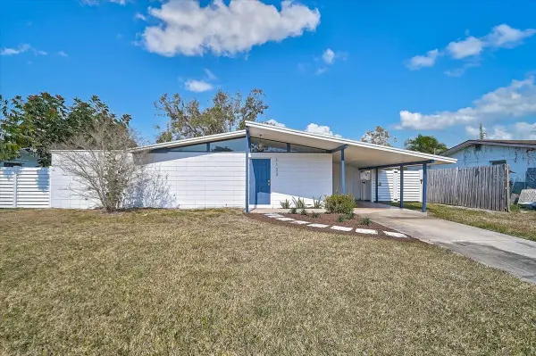 3133 Lake Ridge Drive, SARASOTA, FL 34237