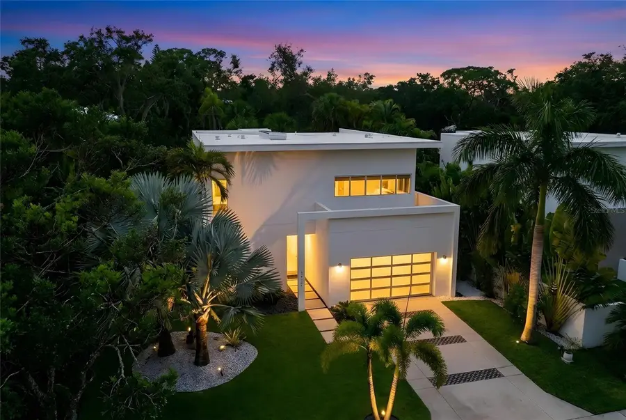 1732 Shoreland Drive, Sarasota, FL 34239 - #3