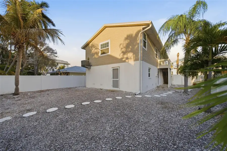 2112 Avenue B, Bradenton Beach, FL 34217 - #2