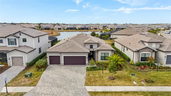 15351 Serene Shores Loop, LAKEWOOD RANCH, FL 34211