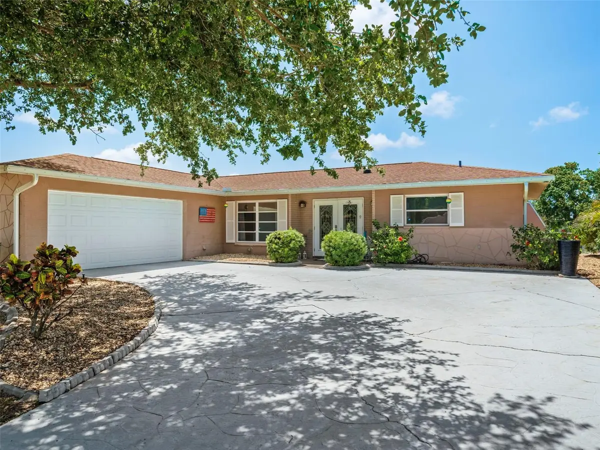 1260 Lakeside Drive, Venice, FL 34293 - #1