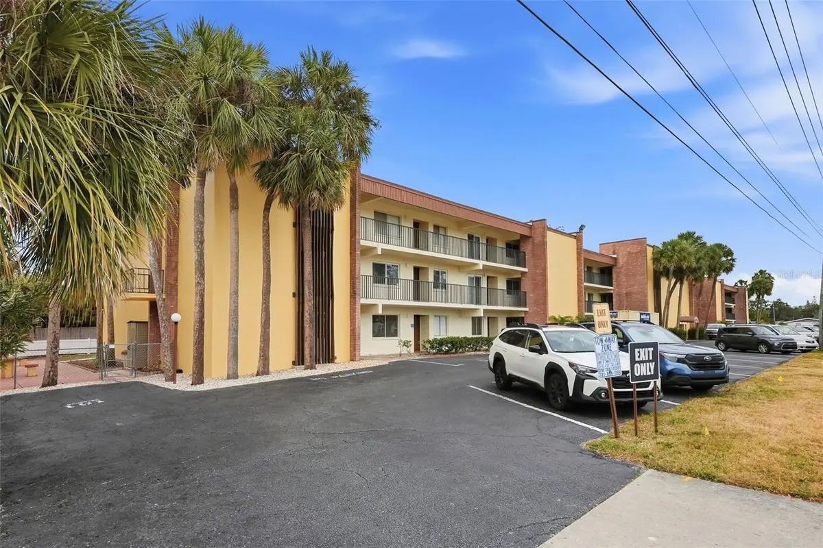 4435 1st Street Ne #205, Saint Petersburg, FL 33703 - #1