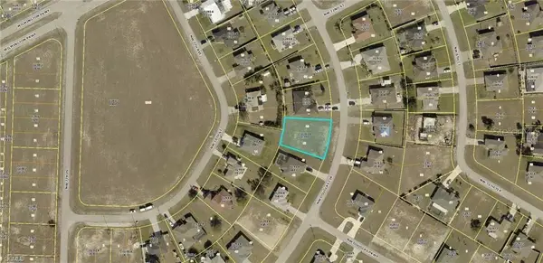 3006 NW Douglas Circle, CAPE CORAL, FL 33993