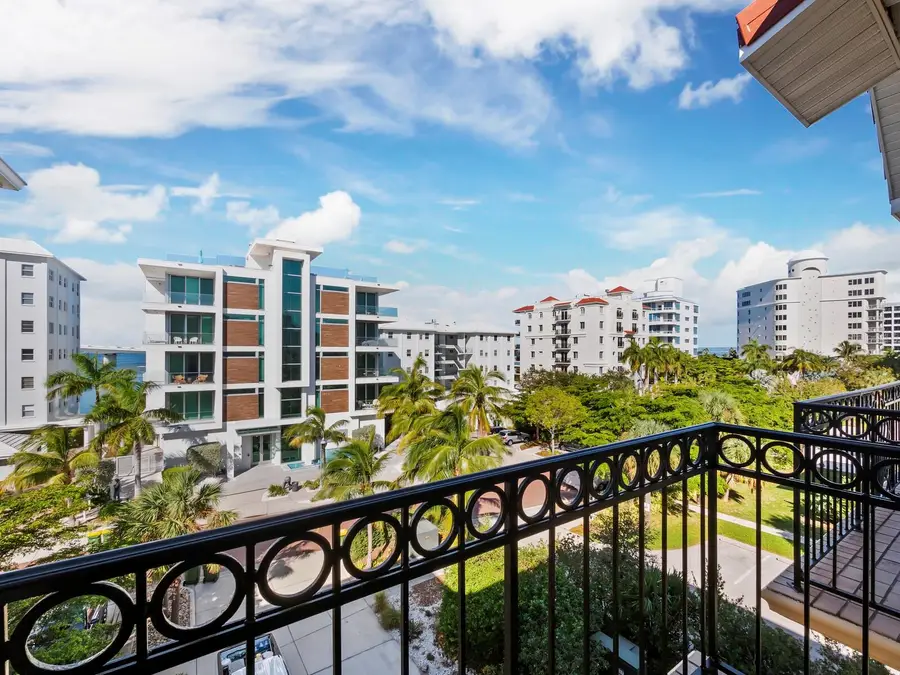 205 Golden Gate Point #401, Sarasota, FL 34236 - #2