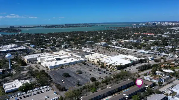 3751 S School Avenue #11, SARASOTA, FL 34239