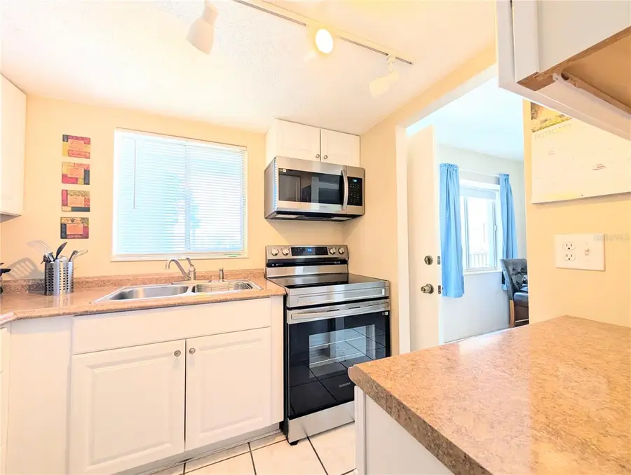 2535 Flamingo Boulevard #L23, Bradenton, FL 34207 - #3