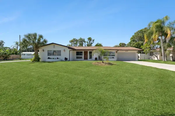 2335 Tropical Shores Drive Se, ST PETERSBURG, FL 33705