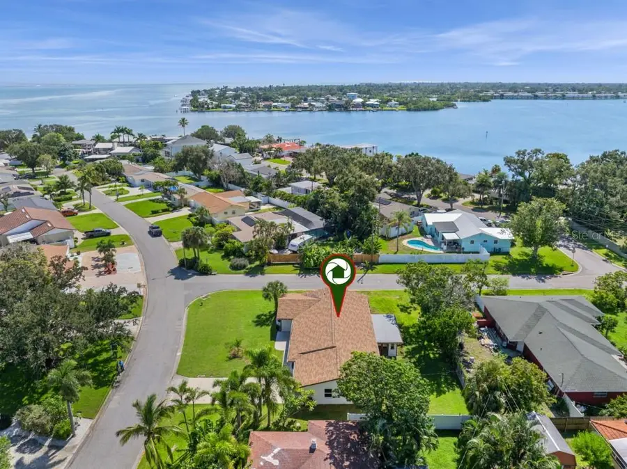 2335 Tropical Shores Drive Se, Saint Petersburg, FL 33705 - #3