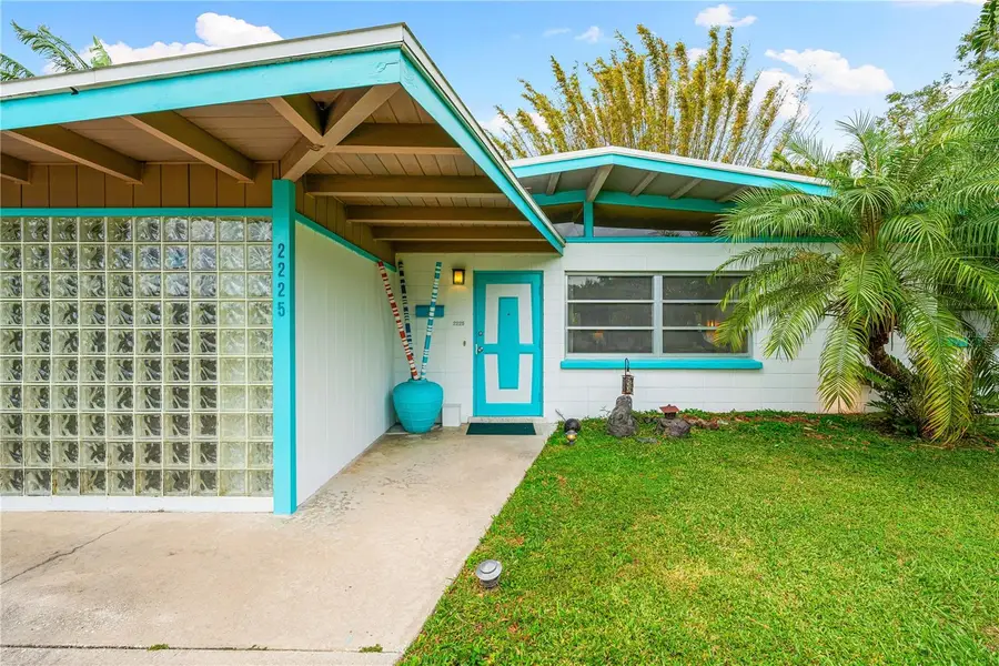 2225 Valencia Drive, Sarasota, FL 34239 - #2