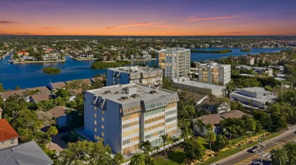 1200 E Peppertree Lane #307, SARASOTA, FL 34242