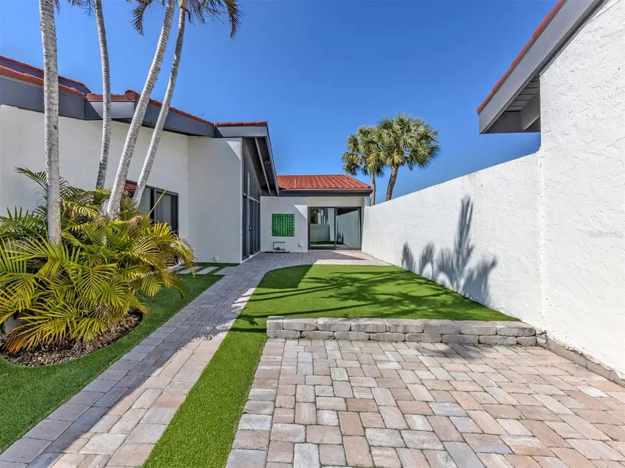 764 Sarabay Road #8, Osprey, FL 34229 - #3