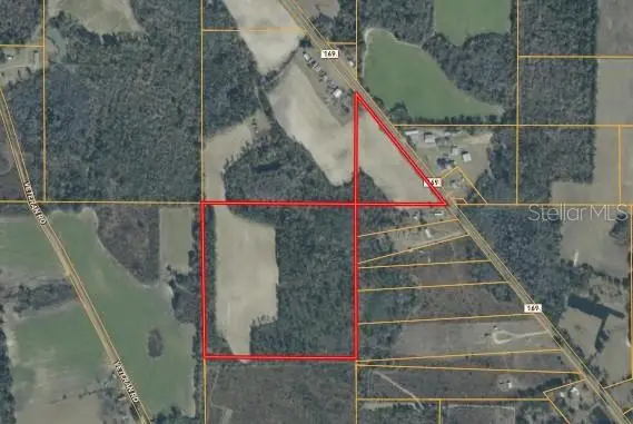 3835 Peanut Road, COTTONDALE, FL 32431